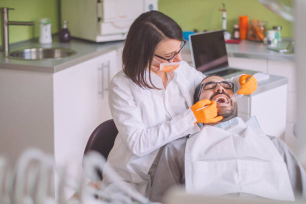 Best Emergency Broken Tooth Repair in Oak Ridge, FL